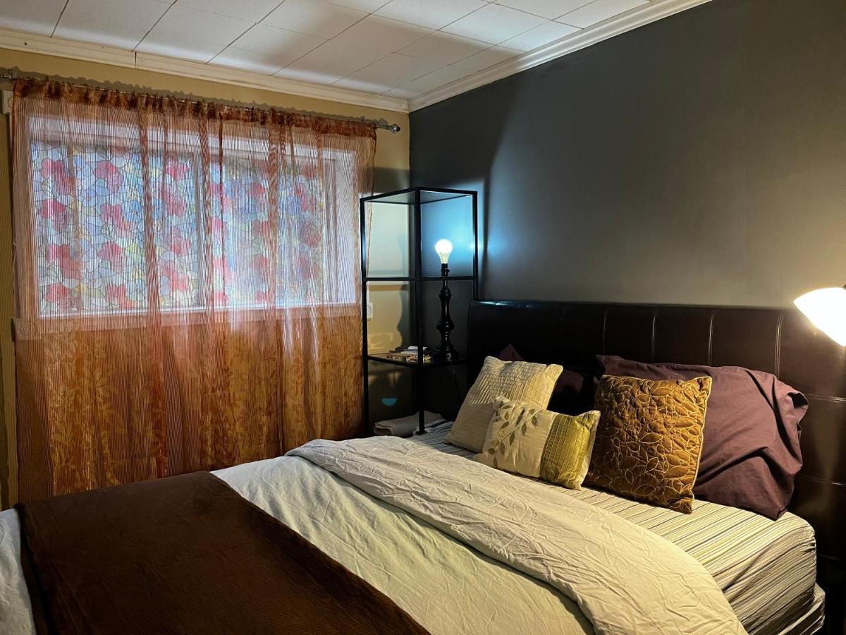 Beautiful Room Close Airport! YYC Exterior foto